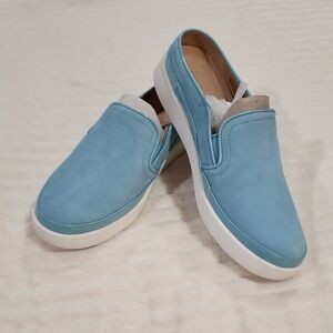 NEW Vionic Effortless Patent Trim Slip-On Mules Porcelain Blue Women's Size 8.5